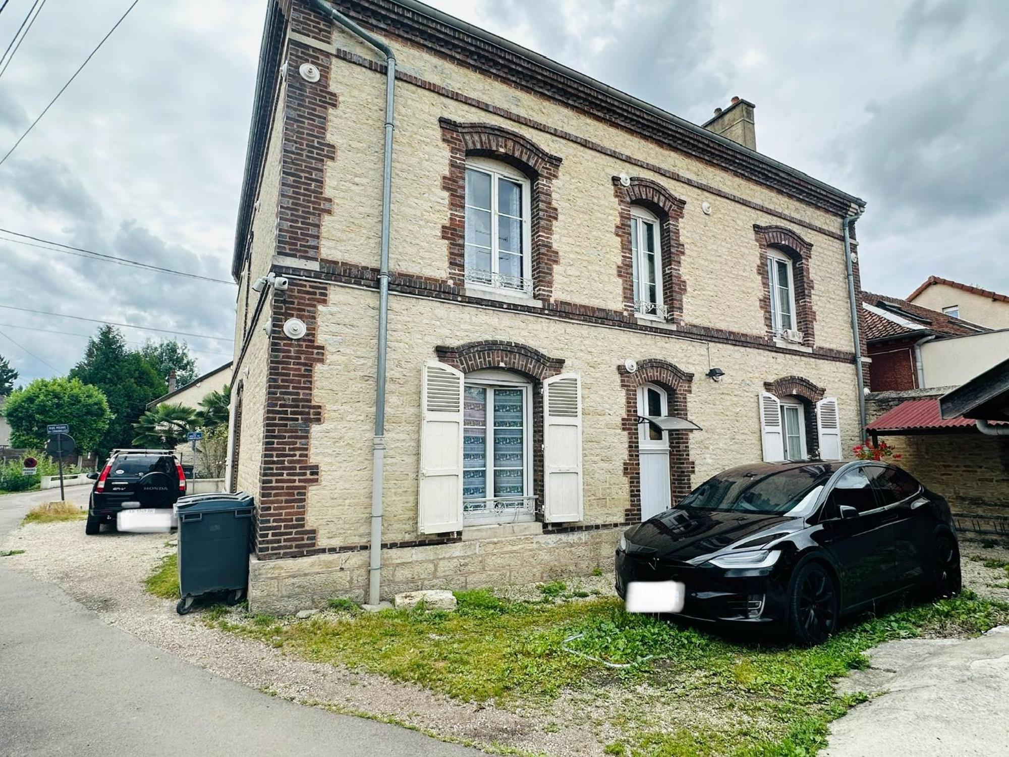 Studio 12 Proche Centre Ville Avec Wifi Parking Troyes Exterior photo